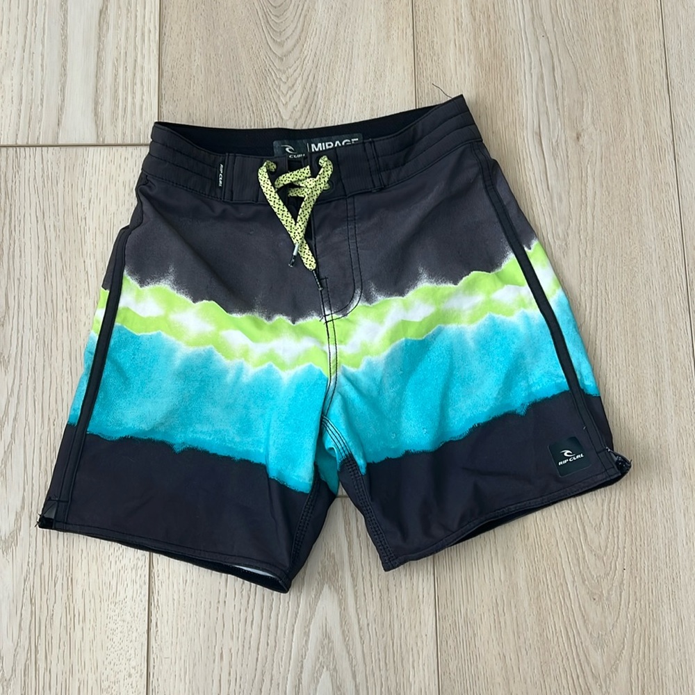 Ripcurl mirage boys boardshorts | size 22